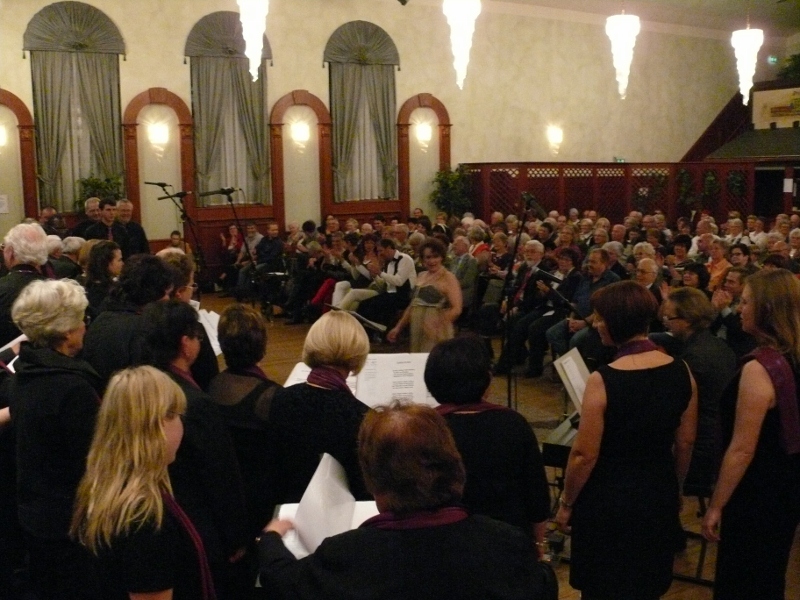 05.11.2011: Blech trifft Stimme  4. Konzert mit dem Blasmusikverein